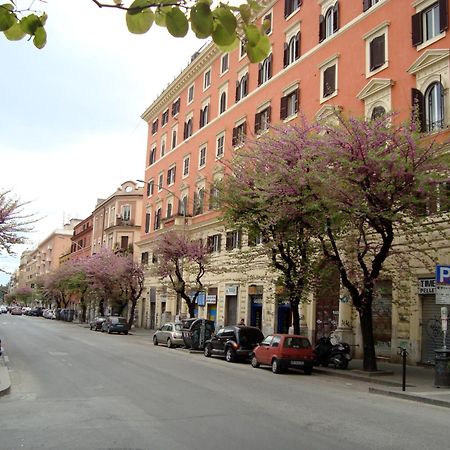 Appartamento Mamomi House Roma Esterno foto